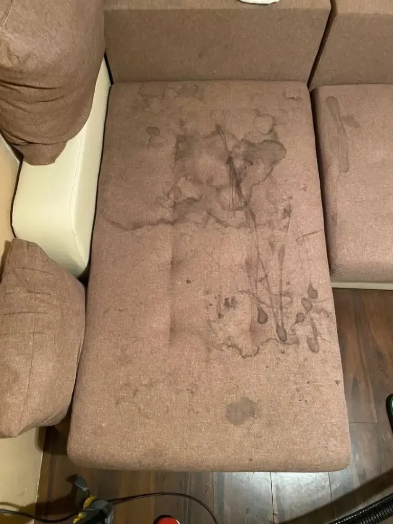 Braon ugaona garnitura pre dubinskog pranja