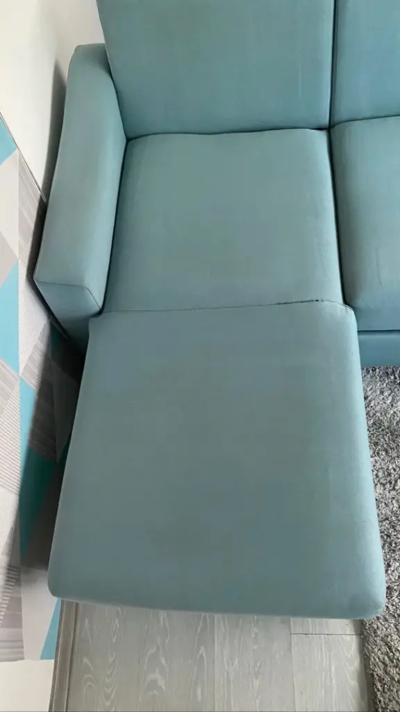 Plava ugaona garnitura posle dubinskog pranja